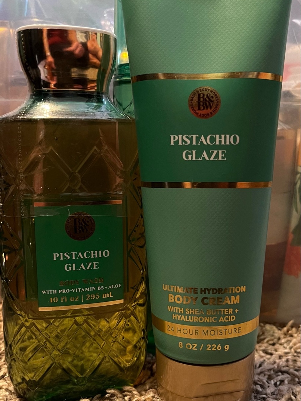 Bath & Body Works Pistachio Glaze Green Body Wash & Body Cream